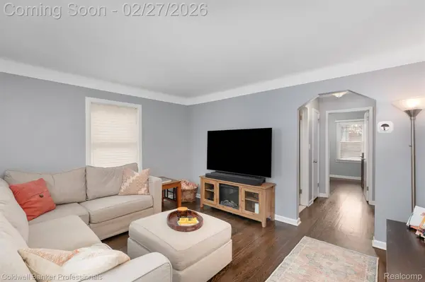 2427 Harvard RD, Berkley, MI 48072