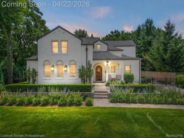 3 POPLAR PARK BLVD, Pleasant Ridge, MI 48069
