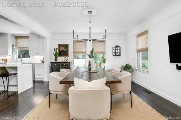 3 POPLAR PARK BLVD, Pleasant Ridge, MI 48069