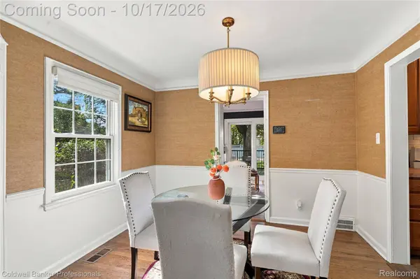 1527 N Blair AVE, Royal Oak, MI 48067