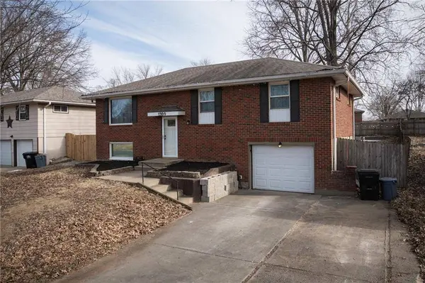1309 S McHenry ST, Independence, MO 64057