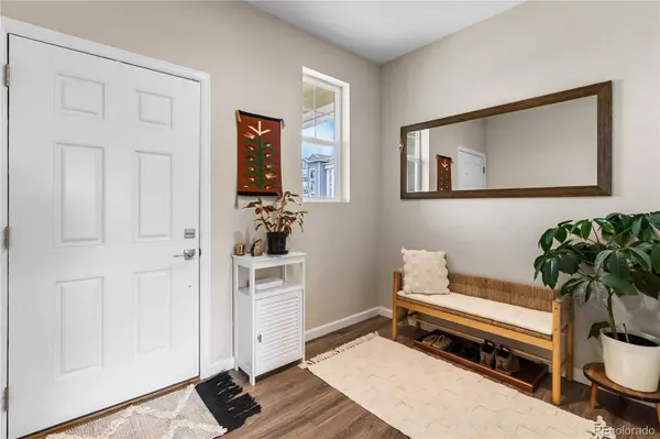 409 Overbrook LN, Longmont, CO 80504