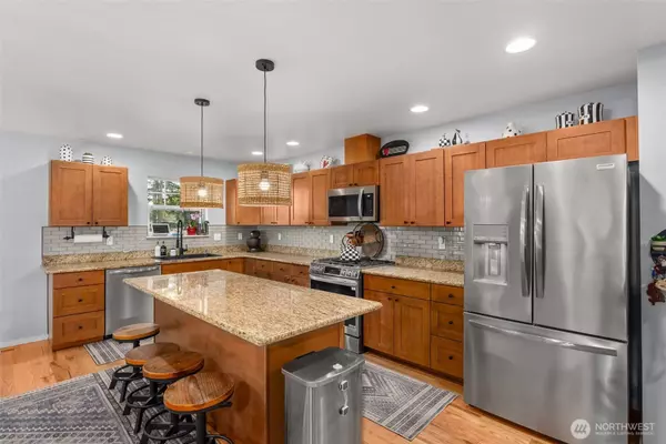 20 E Tall Timber LN, Shelton, WA 98584