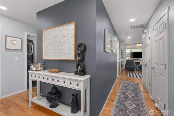 20 E Tall Timber LN, Shelton, WA 98584