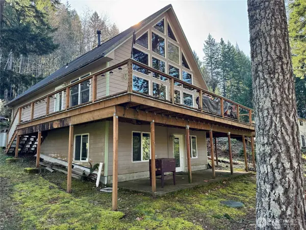 70 N Rim view PL, Hoodsport, WA 98548