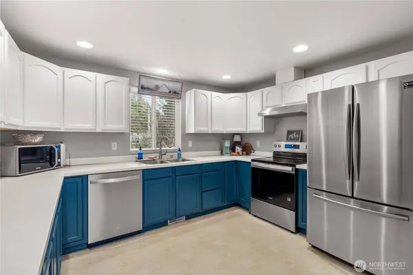 1311 E Island Lake DR, Shelton, WA 98584