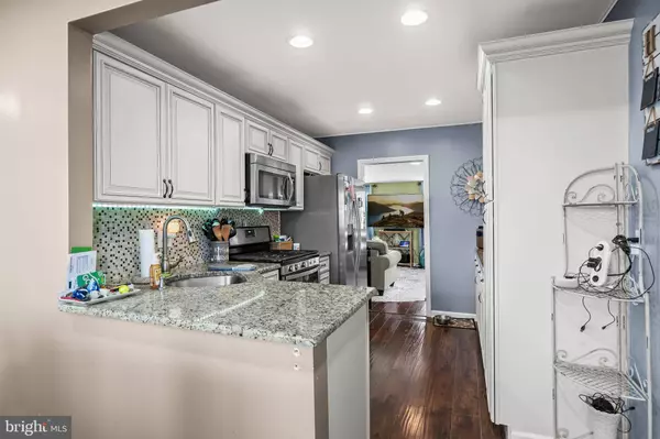 321 MAY AVE, West Deptford, NJ 08096