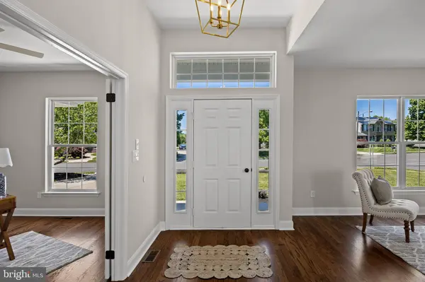 48 PARRY DR, Hainesport, NJ 08036