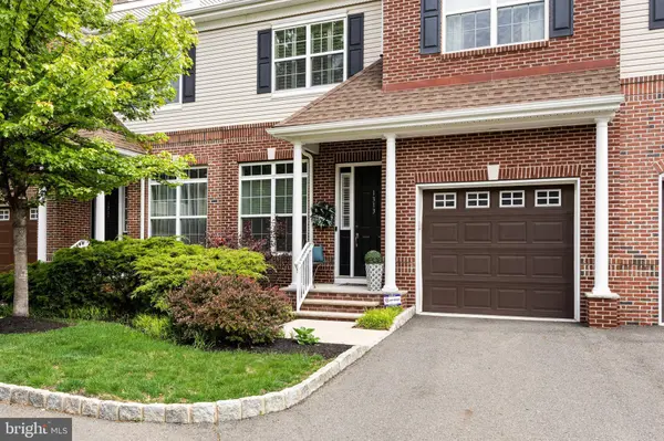 1313 PREAKNESS CT, Cherry Hill, NJ 08002