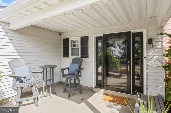 26 BOOTHBY DR, Mount Laurel, NJ 08054