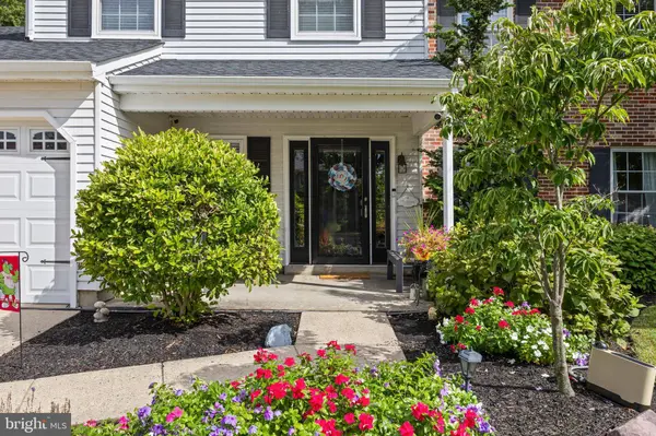 26 BOOTHBY DR, Mount Laurel, NJ 08054