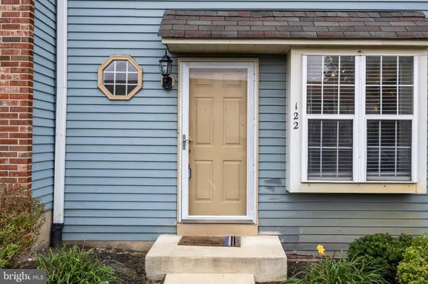122 CAMBER LN, Mount Laurel, NJ 08054
