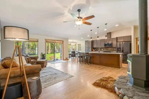 55550 Heidi CT, Bend, OR 97707