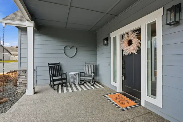 5124 N Scenic Ln, Spokane, WA 99212