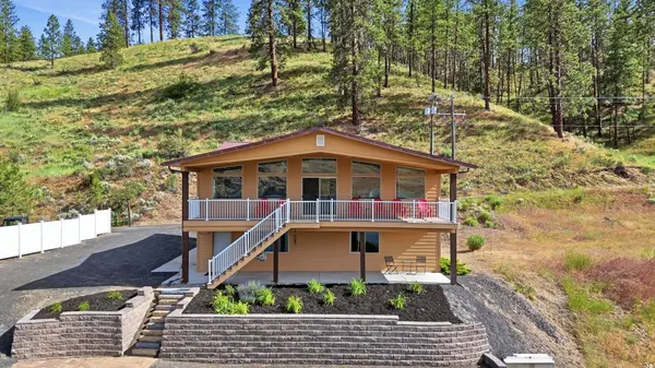 45368 Hanson Harbor N Rd, Wilbur, WA 99185