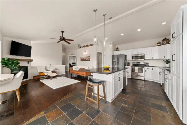 8110 E Sommerset Dr, Spokane, WA 99217