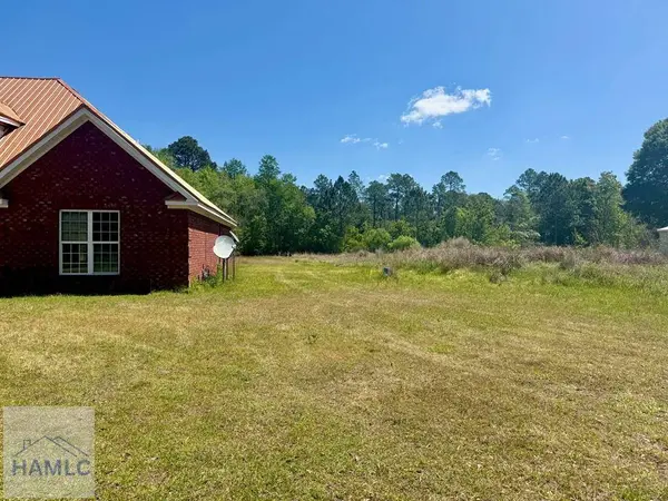 43 Razorback Road, Hinesville, GA 31313
