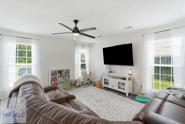 84 Autumn Rift Road, Midway, GA 31320
