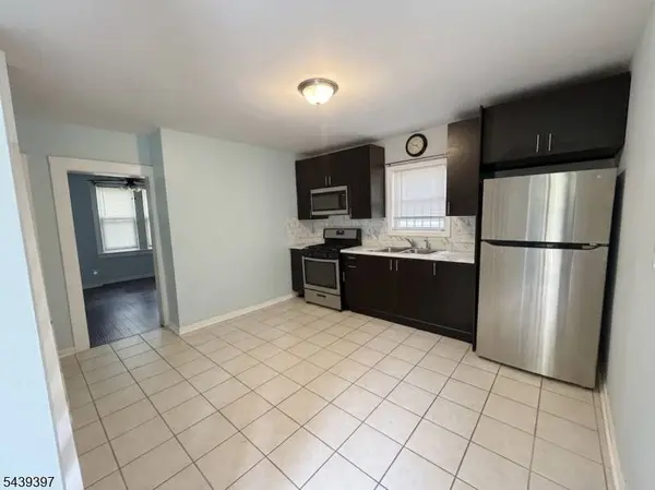 289 Rose St, Newark City, NJ 07108
