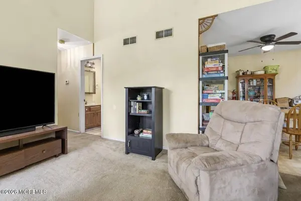 546 Roosevelt Avenue, Toms River, NJ 08753