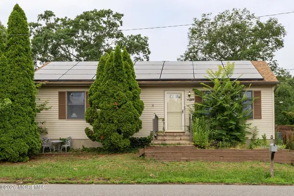 546 Roosevelt Avenue, Toms River, NJ 08753