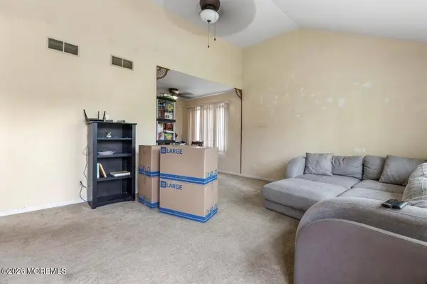546 Roosevelt Avenue, Toms River, NJ 08753