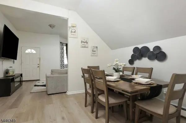 92 Chestnut St, East Orange City, NJ 07018