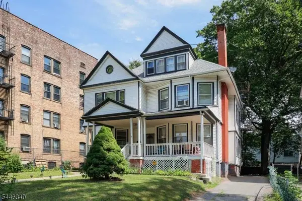 92 Chestnut St, East Orange City, NJ 07018