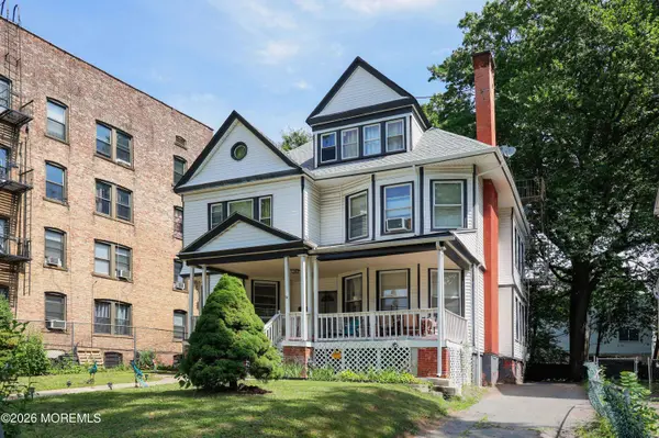 92 Chestnut Street, East Orange, NJ 07018