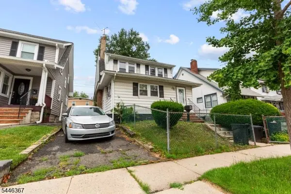 37 Newfield St, East Orange City, NJ 07017