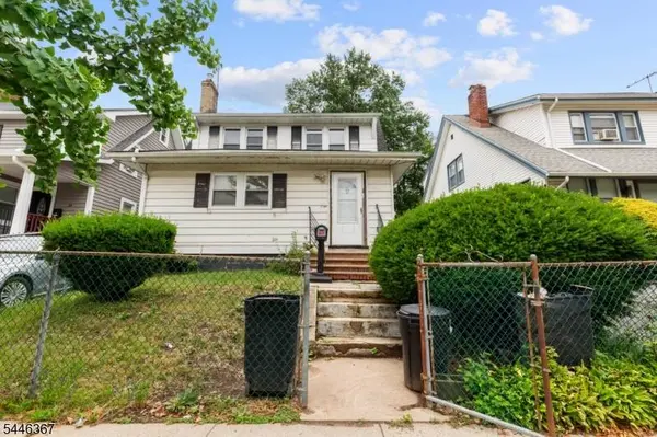 37 Newfield St, East Orange City, NJ 07017