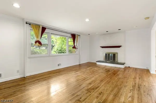 29 Devonshire Ter, West Orange Twp., NJ 07052