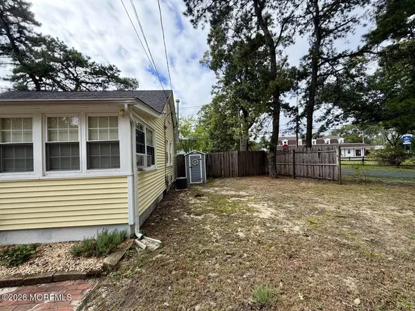 14 Sunset Road, Brick, NJ 08723