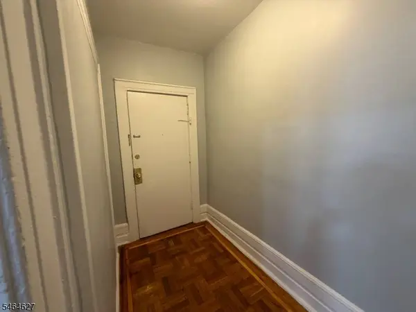 729-735 Martin Luther King Blvd #32B, Newark City, NJ 07102