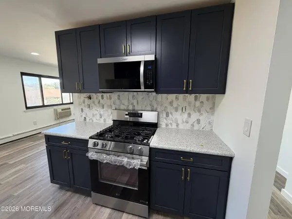 401 US Highway 22 #43F, North Plainfield, NJ 07060