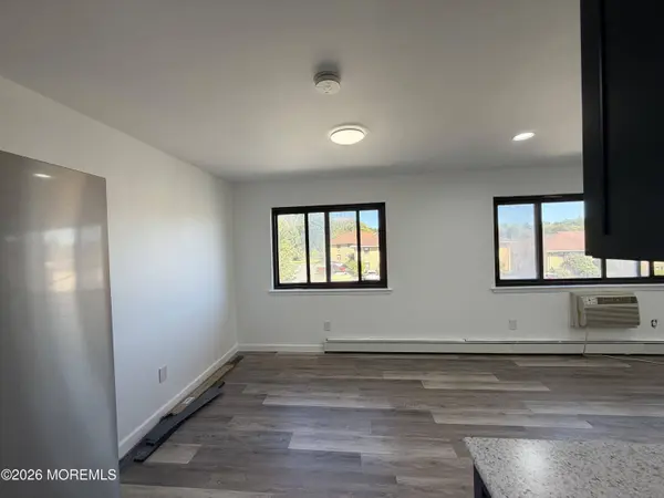 401 US Highway 22 #43F, North Plainfield, NJ 07060