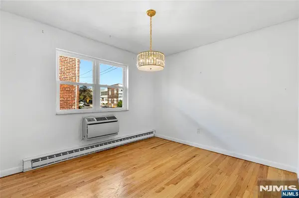 191 Palisade AVE #2C, Cliffside Park, NJ 07010