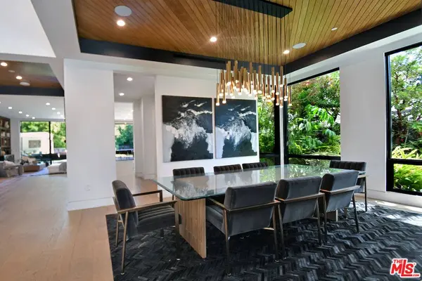 4544 Woodley Ave, Encino, CA 91436
