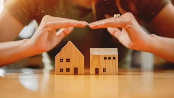 How To Buy A House Contingent On Selling Yours,Robbie English