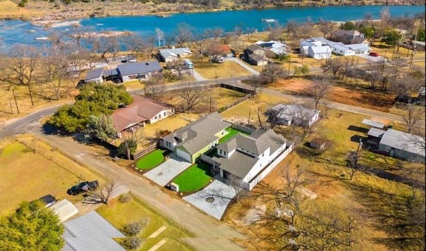 877 Pine Ln, Cottonwood Shores, TX 78657-9442