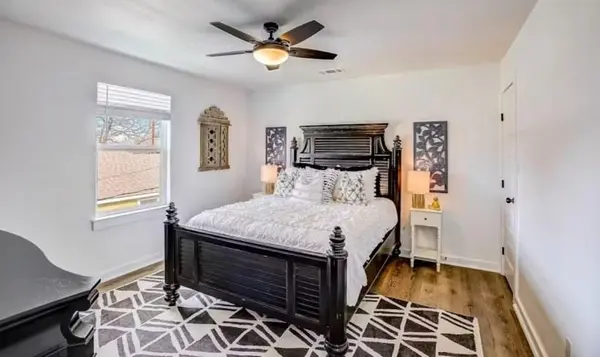 875 Pine Ln, Cottonwood Shores, TX 78657-9442