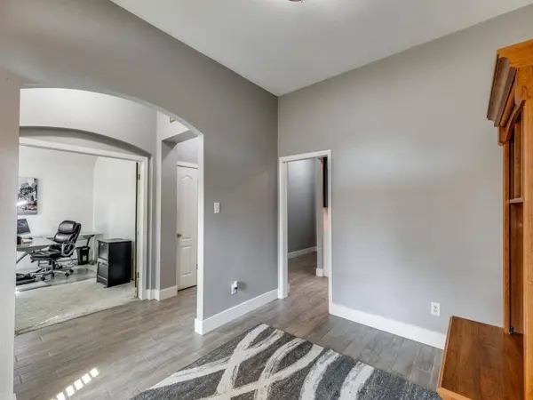 1902 Overland DR, Leander, TX 78641