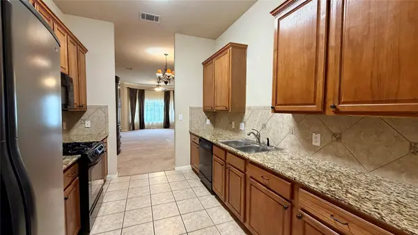 5515 Davis LN #82, Austin, TX 78749