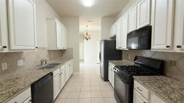 5515 Davis LN #82, Austin, TX 78749