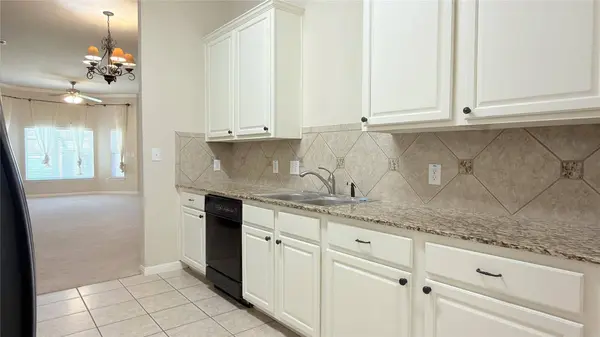 5515 Davis LN #82, Austin, TX 78749