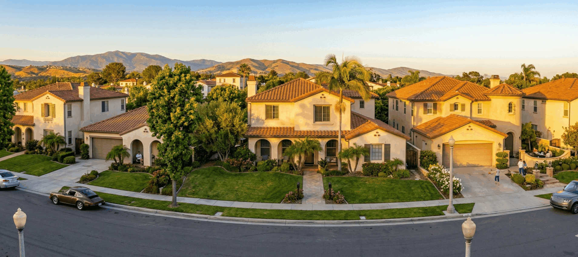 South Whittier, California, Casa Guru Sells