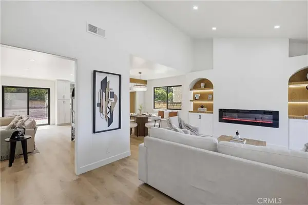 155 S Lincoln, Orange, CA 92866