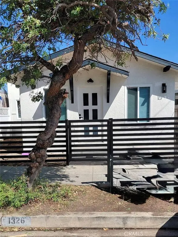 1326 S Cabrillo
