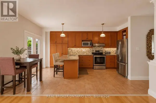 457 RAVINEVIEW WAY, Oakville (wc Wedgewood Creek), ON L6H6S8