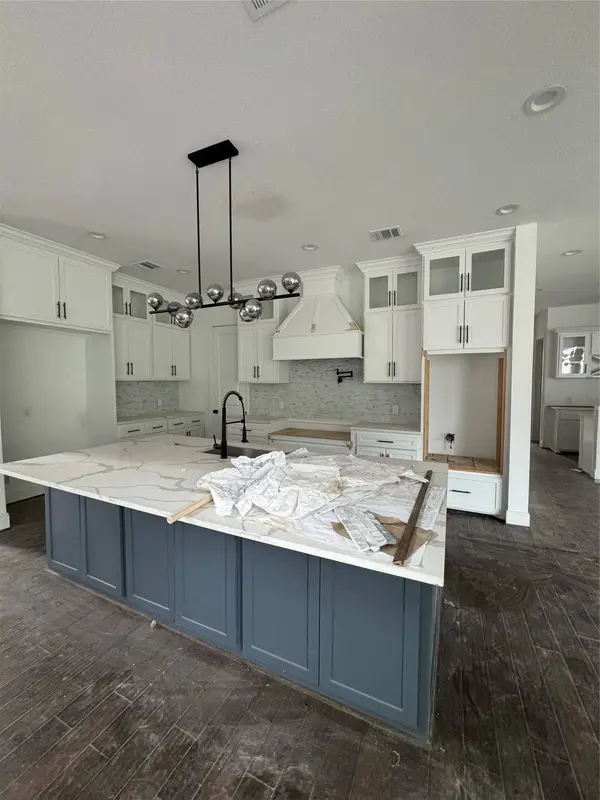 2 Deer Ridge Estates BLVD, Houston, TX 77339